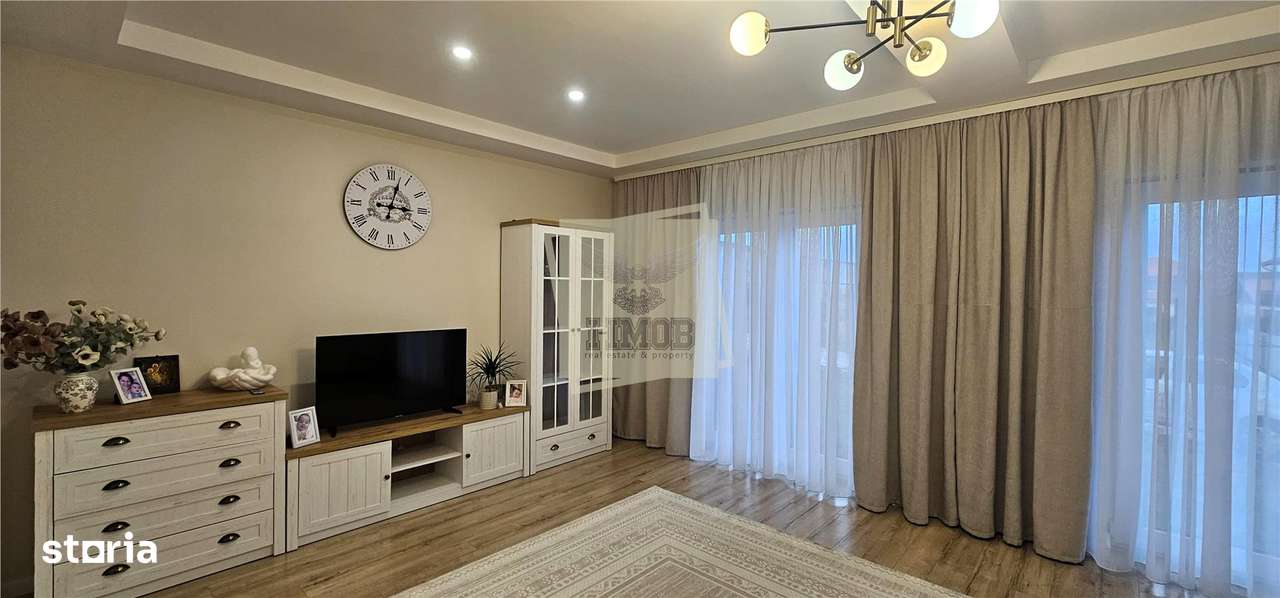 Casa individuala cu 5 camere 2 bai si 700 mp teren in Cisnadie - Imagine principală: 2/17