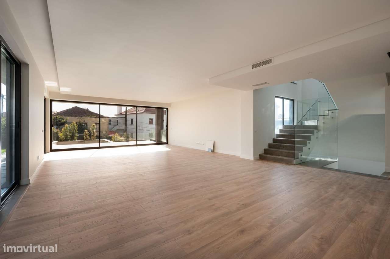 Moradia Isolada T4 com piscina, São João do Estoril, Cascais - Grande imagem: 4/29