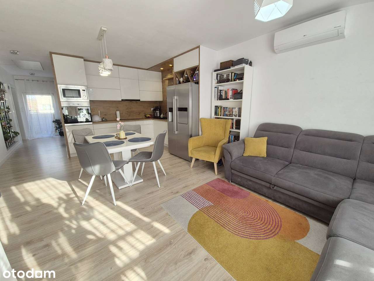 bezczynszowe mieszkanie 3 pokojowe – balkon – klimatyzacja – parking-1