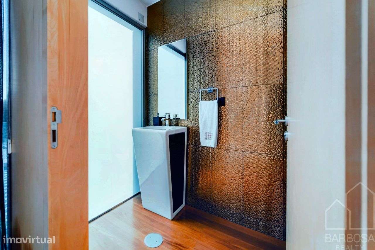 V.N.Gaia - Fantástica V4 (4 suites) c/430m2, piscina - Lote c/1370m2-10