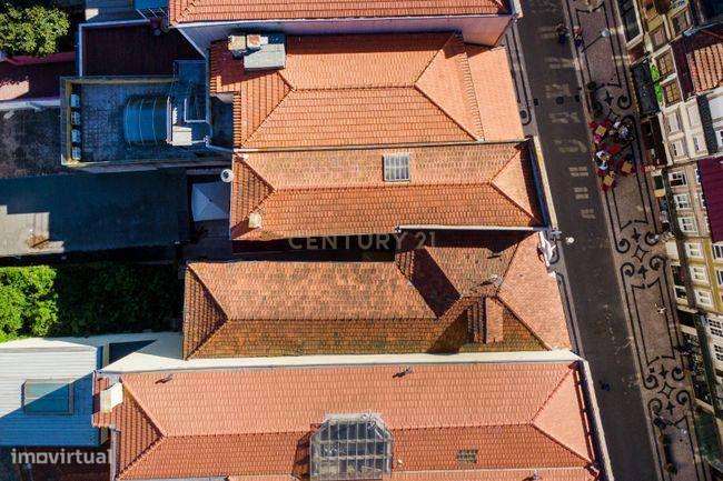 Prédio em Zona ARU c/ PROJECTO APROVADO  - Sta. Catarina, Porto - Grande imagem: 2/9