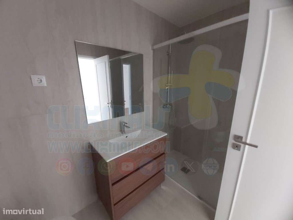 Apartamento T3 Remodelado em Lamaçães | Vistas para o Bom Jesus e S...-14