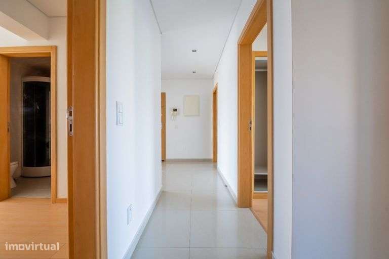 Apartamento T3 com 150m2, garagem e arrecadação no Montijo - Grande imagem: 5/24