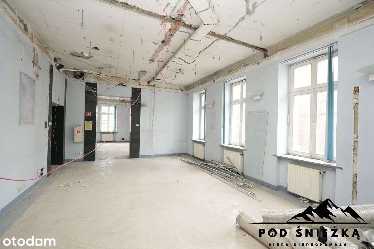 Dwie kamienice przy przejściu granicznym - tylko 2-5