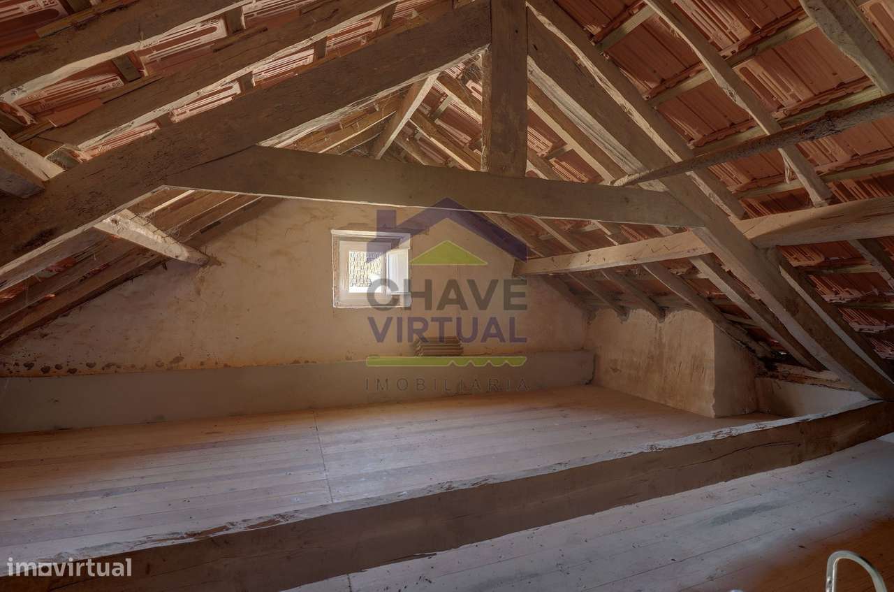 Moradia V1 c/ Sótão Amplo e Terraço Peral - Cadaval-6