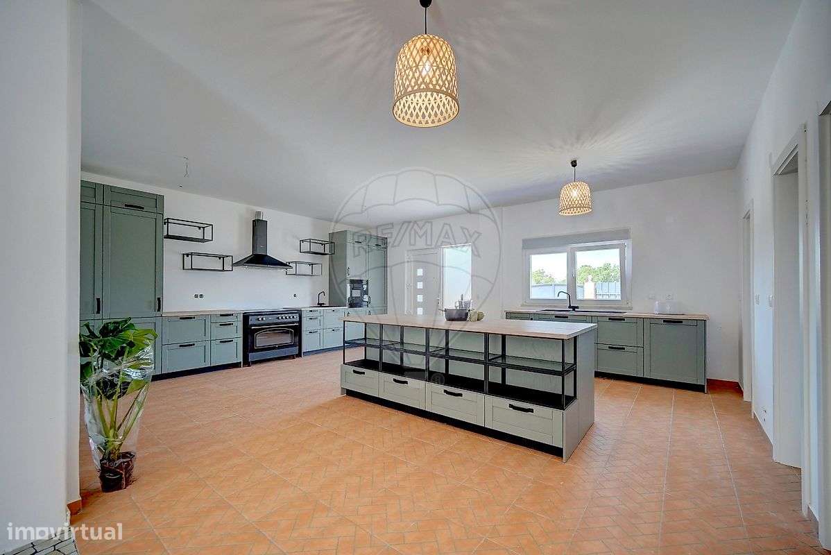 Moradia T6 para venda-19