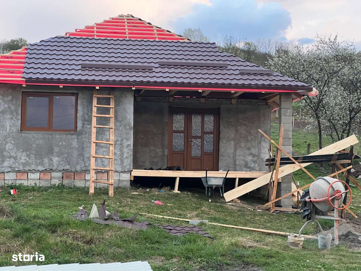 Casa la roșu DE VÂNZARE                    Sat Deag ,Oraș Iernut - Imagine principală: 4/15
