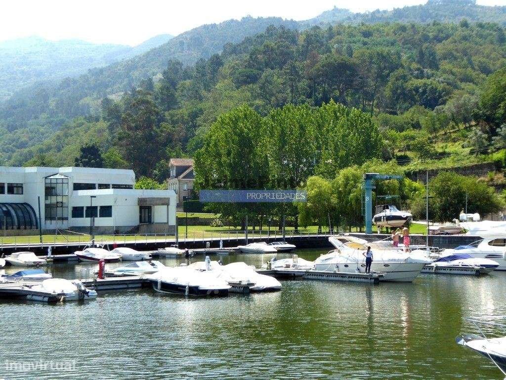 Quinta mini e Ruína, ampla vista rio Douro. Portugal, Norte, Porto,...-6