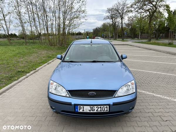 Ford Mondeo 1.8 Ambiente - 20