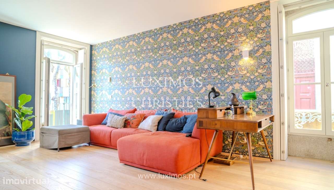 Moradia V5 de luxo totalmente remodelada para venda na Foz, Porto - Grande imagem: 4/25