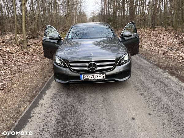 Mercedes-Benz Klasa E 220 d T 9G-TRONIC Avantgarde - 19