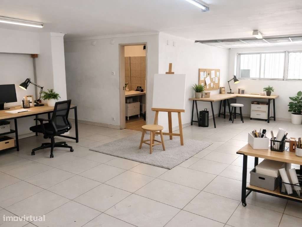 Espaço versátil com 125 m²: ideal para habitação ou serviços-22
