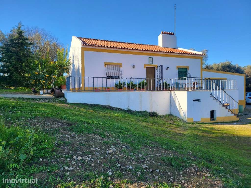 Quinta com 23.750 m2 em Vila Viçosa - Grande imagem: 4/53