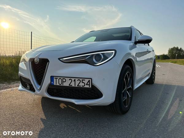 Alfa Romeo Stelvio 2.0 Turbo Veloce Q4 - 10