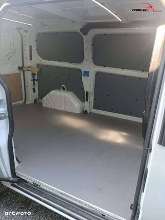 Ford Transit Custom - 13