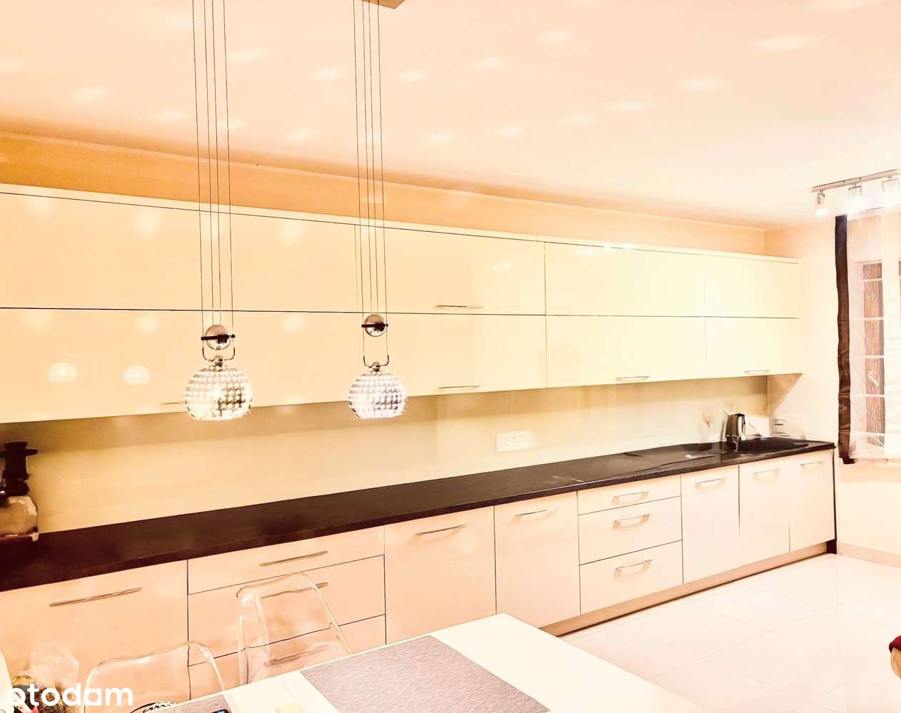 ELEGANCKI DOM W ZABUDOWIE SZEREGOWEJ – 214 m² – OLSZTYN, OS. BAJKOWE - Pełny obrazek: 3/8