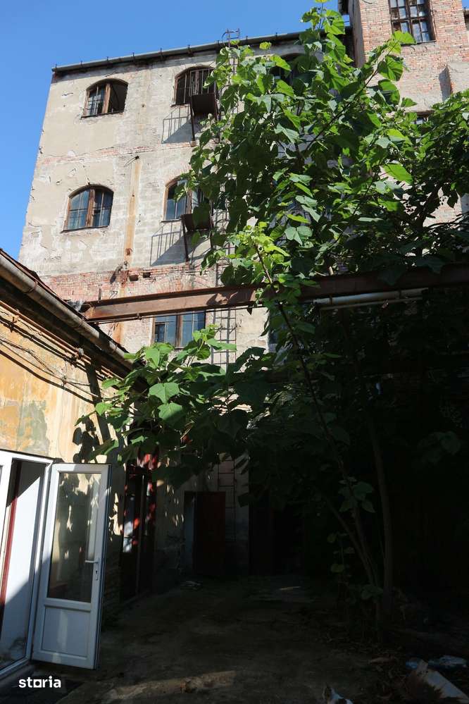 Vanzare imobil in centrul Aradului-1