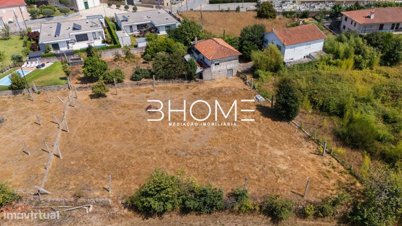 Moradia T4 c/ 670m2 de quintal + Terreno independente com 1.300m2-26