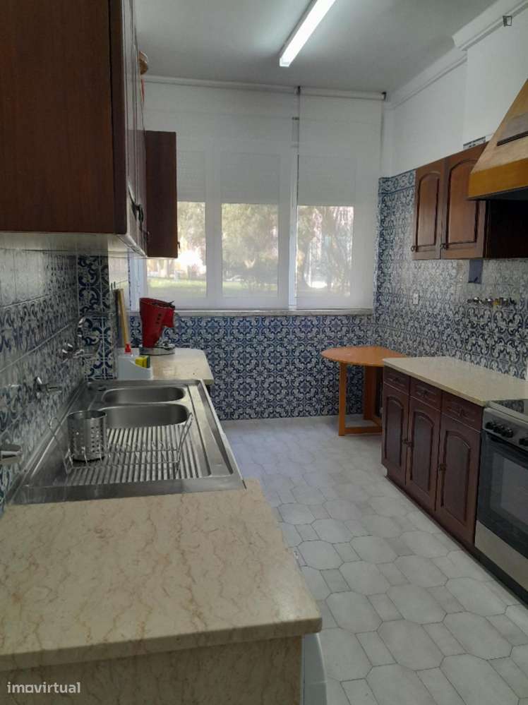 Apartamento com 1 quartos - localizado em Roma-Areeiro Lisbon - Grande imagem: 5/7