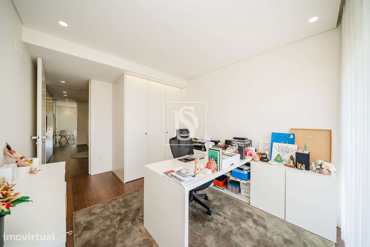 Apartamento T4 de Luxo, no Mira Rio 3, em Barcelinhos-51