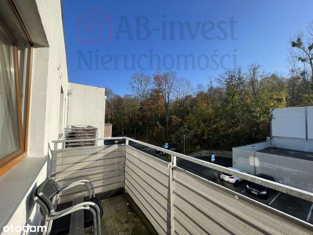 Kawalerka z miejscem postojowym na zamkniętym os.-11