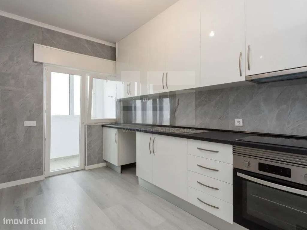 APARTAMENTO T2 - QUARTEIRA-2