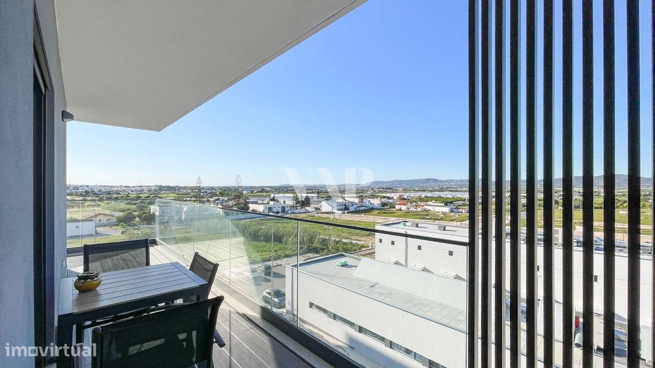 Apartamento T2 Moderno com Vista Panorâmica em Faro - Grande imagem: 2/23