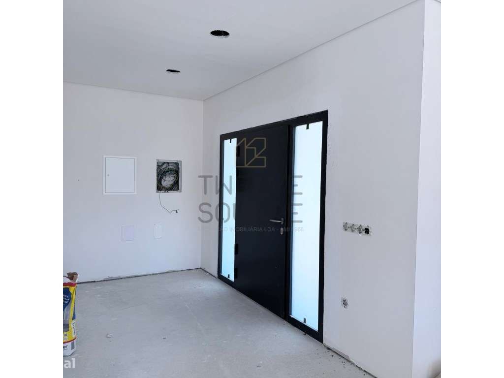 Moradia T3 e T3+1 Nova, em Porto de Mós, Leiria-7