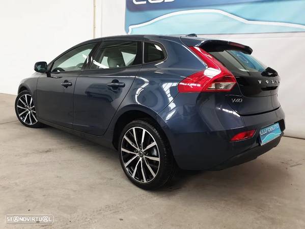 Volvo V40 2.0 D2 Summum - 5