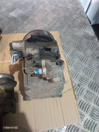 Kia Sorento 2.5 CRDi - Alternador, motor arranque, direção assistida, compressor AC - 10