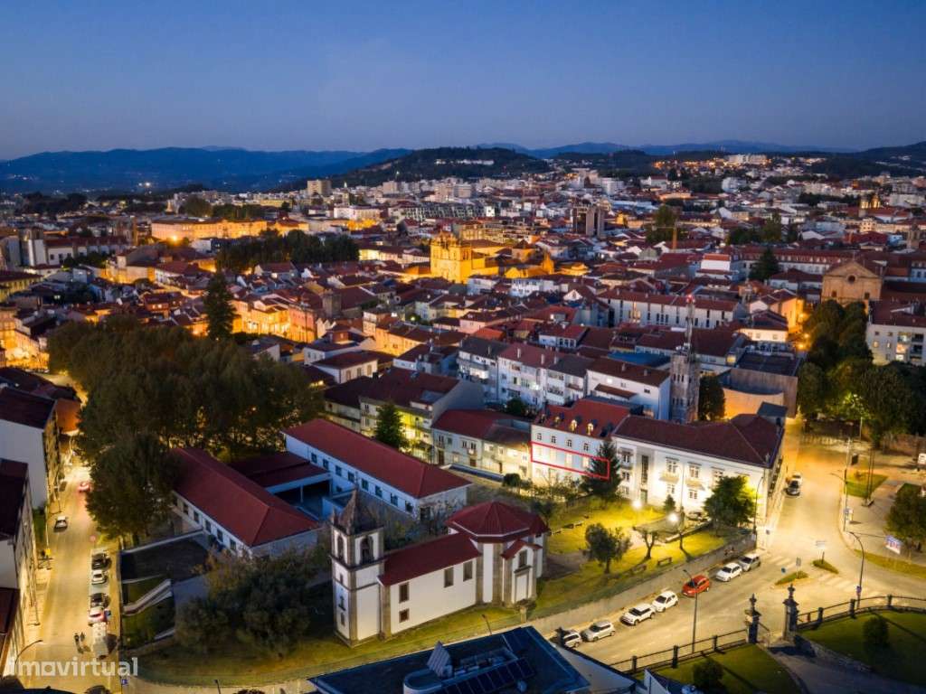 Apartamento T3 de luxo no Centro Histórico de Braga-9