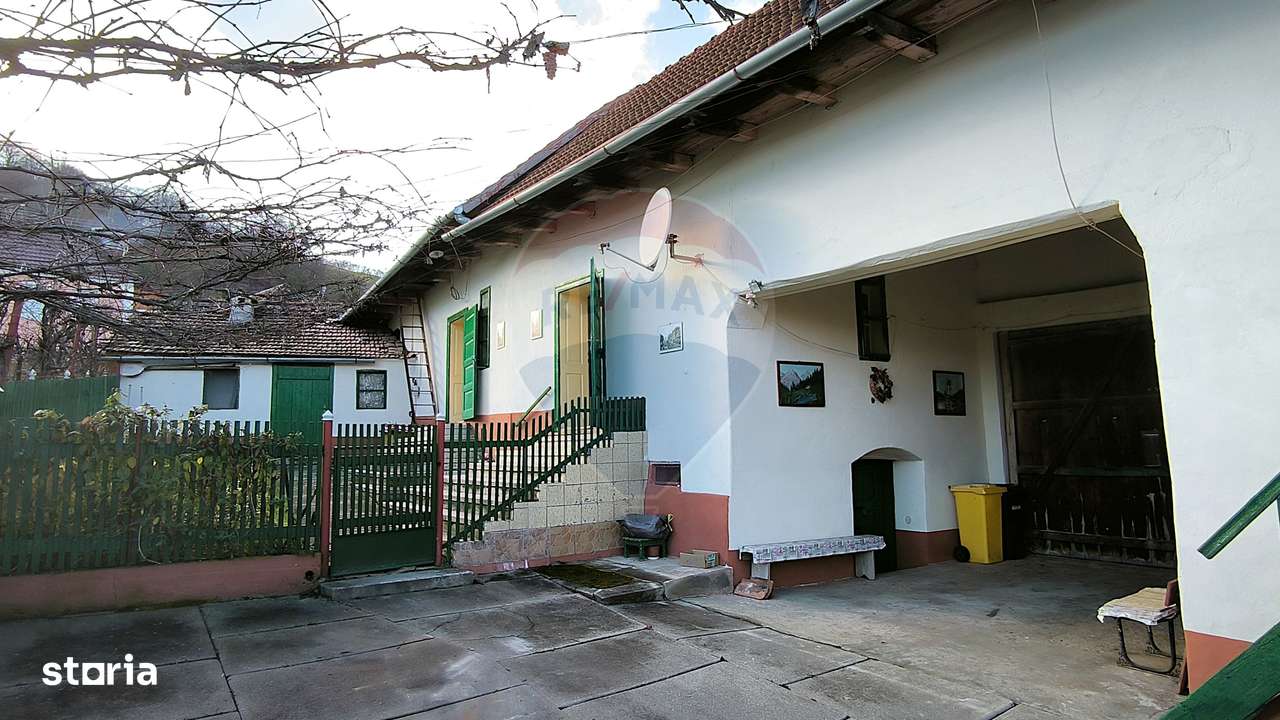 Casă / Vilă cu 4 camere de vânzare-9