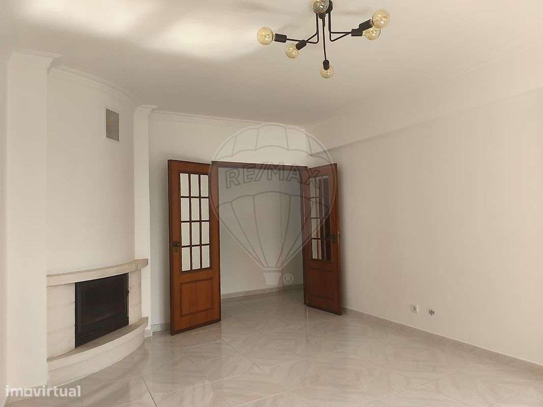 Apartamento T2 para arrendamento - Grande imagem: 4/13