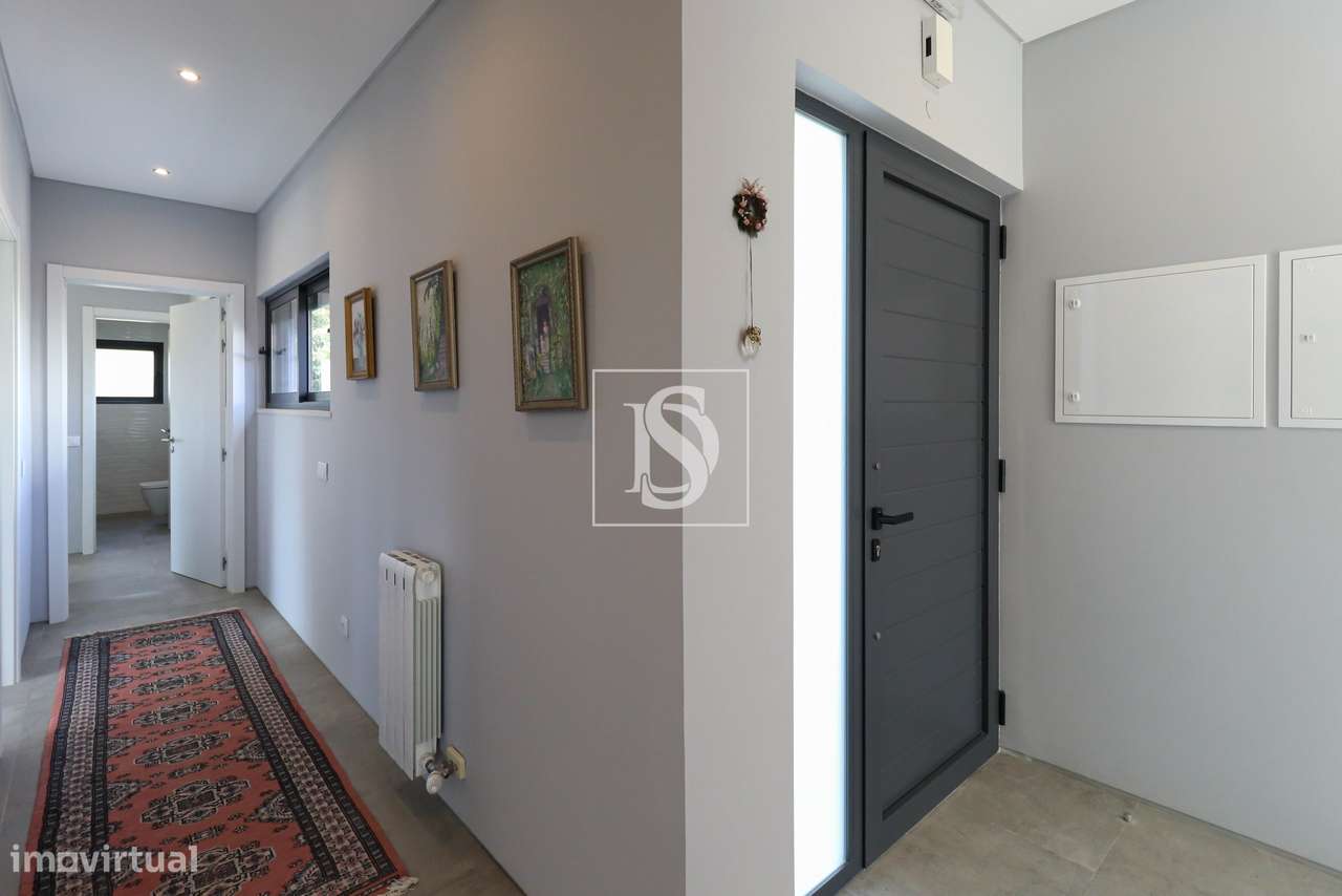 Fantástica moradia T3-23