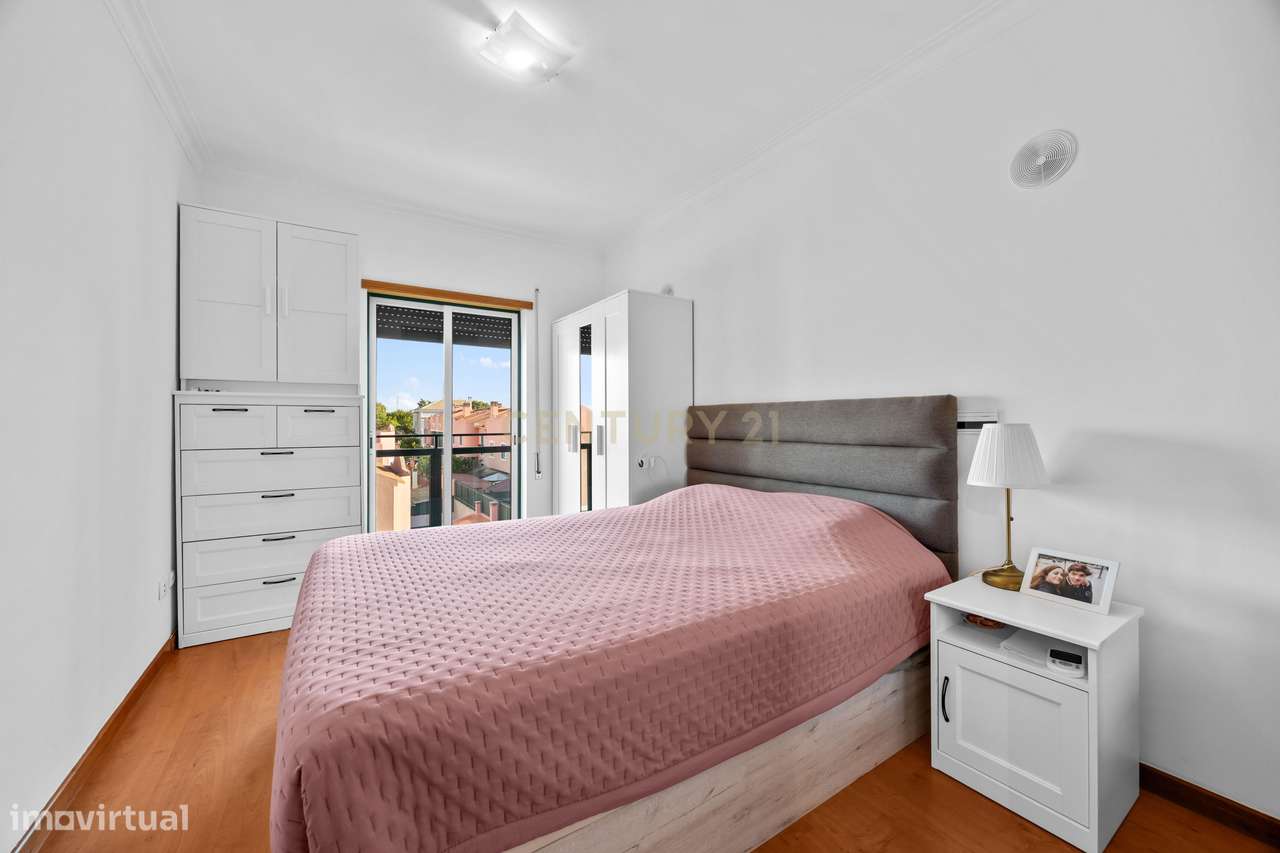 Apartamento T2 Atalaia-17