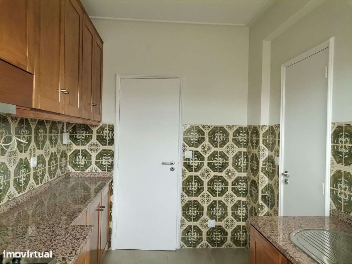 Apartamento T2 para arrendar centro de Braga com eletrodomésticos - Grande imagem: 5/37