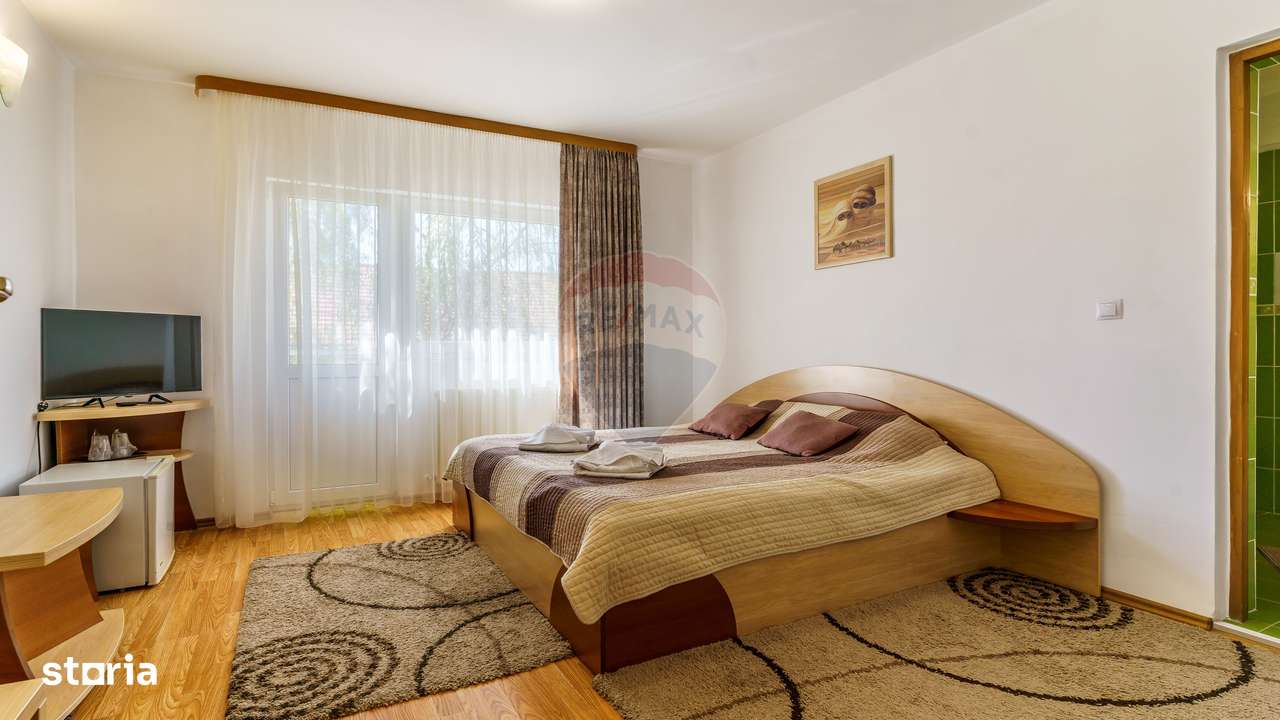 Pensiune cu 16 camere de vânzare, potential investitie,COMISION 0 - Imagine principală: 4/20