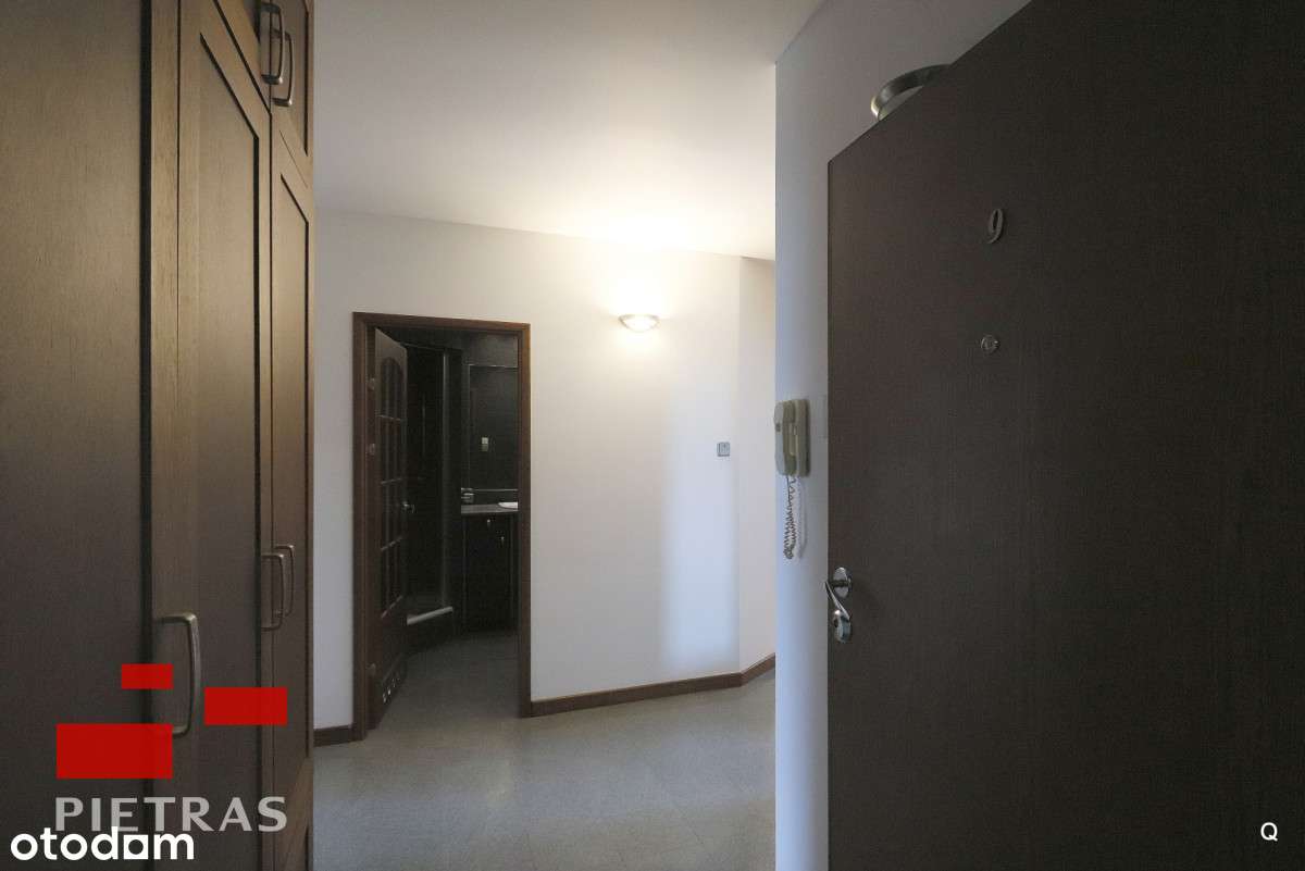 2 pokoje Bonin z m-cem w hali garaż.-1