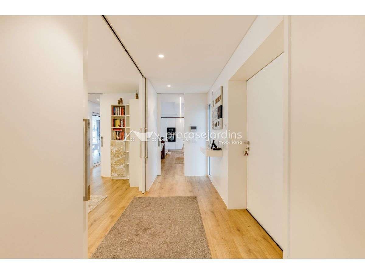 Moradia T5 Contemporânea e elevada eficiência energética – Amor, Le...-26