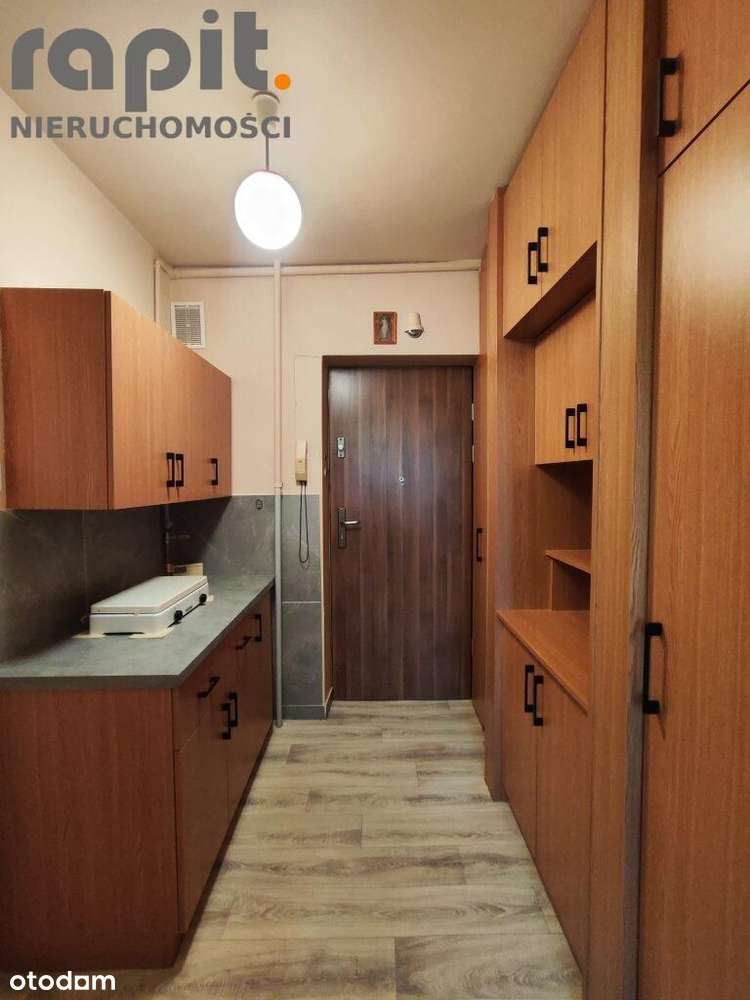 Kawalerka w świetnej lokalizacji – Aleja Pokoju 10-1