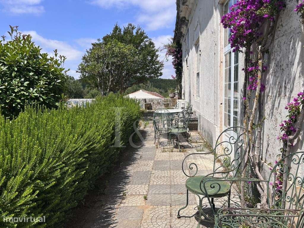 Quinta senhorial do séc. XVIII com capela e jardins em Torres Vedras-17