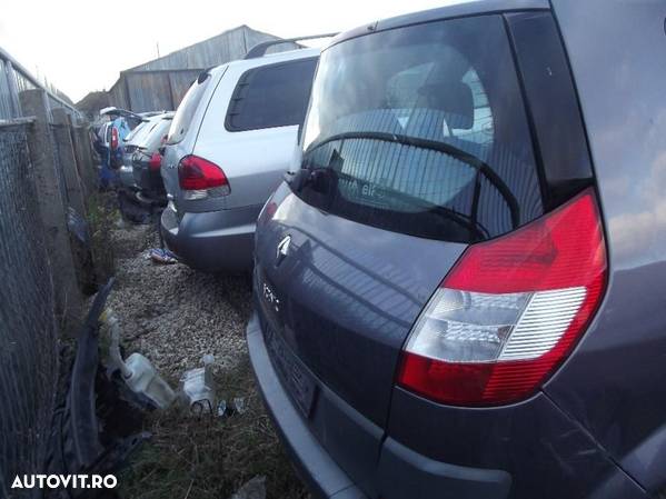 Haion renault Scenic 2 dezmembrez scenic 2 1.9dci 6+1 viteze albastru - 2