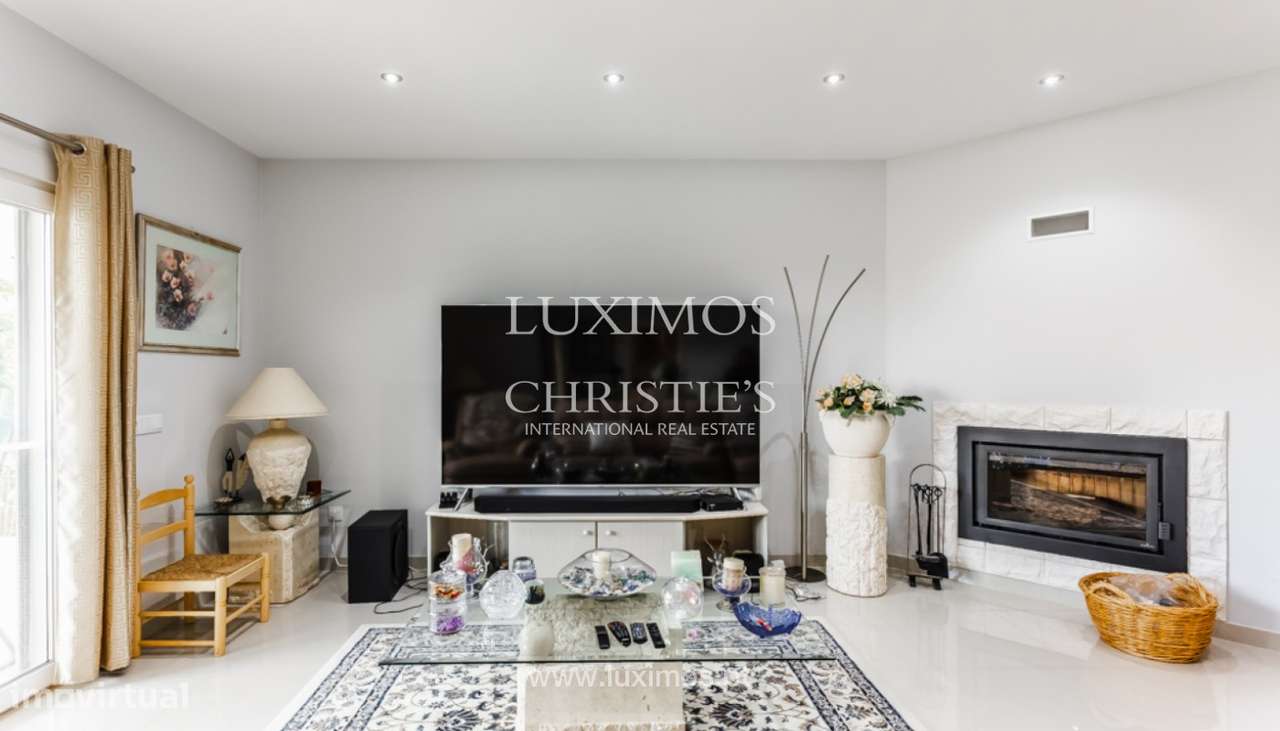 Fantástica moradia V4 com piscina em Armação de Pera, Algarve - Grande imagem: 5/27