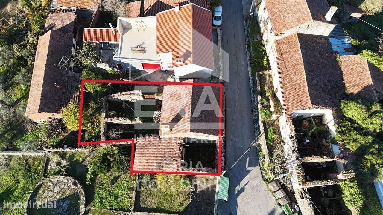 Moradia T3 isolada com jardim em Ferreira do Zêzere - Grande imagem: 4/15