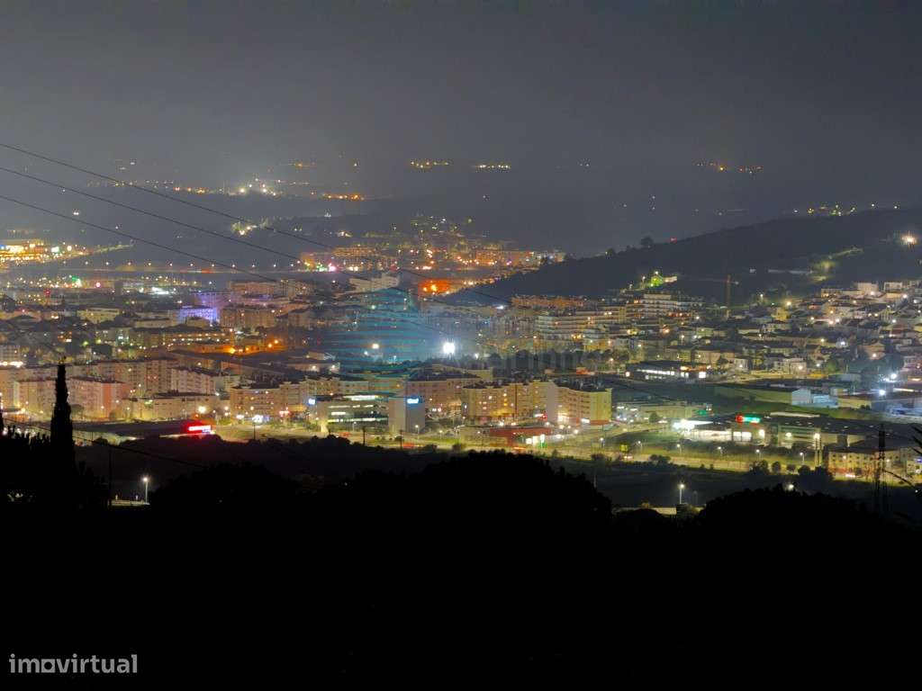 Terreno urbano com a melhor vista sobre a cidade de Torres Vedras-8