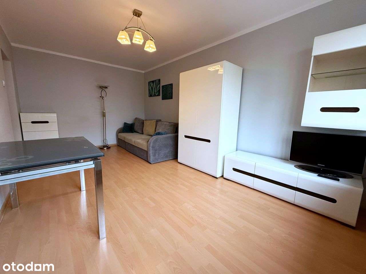 Spółdzielczo-wł. kawalerka z osobną kuchnią!-1