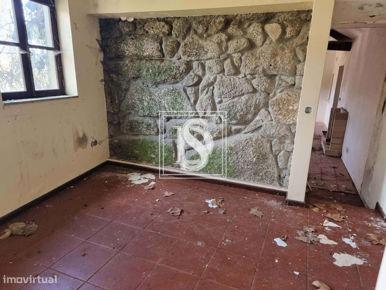 Moradia Isolada T3 em Parada do Bouro-12