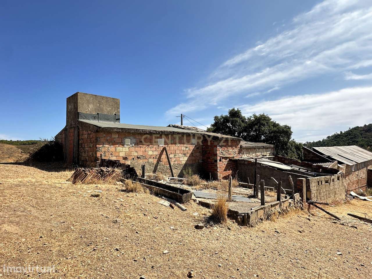 Ruína com 209m2 + Terreno | São Brás de Alportel - Grande imagem: 2/34