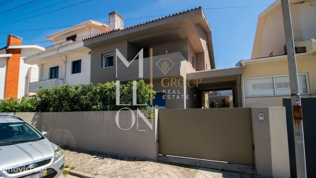 Moradia T4 (Totalmente Remodelada) c/ Jardim Miramar, VNG, PORTO