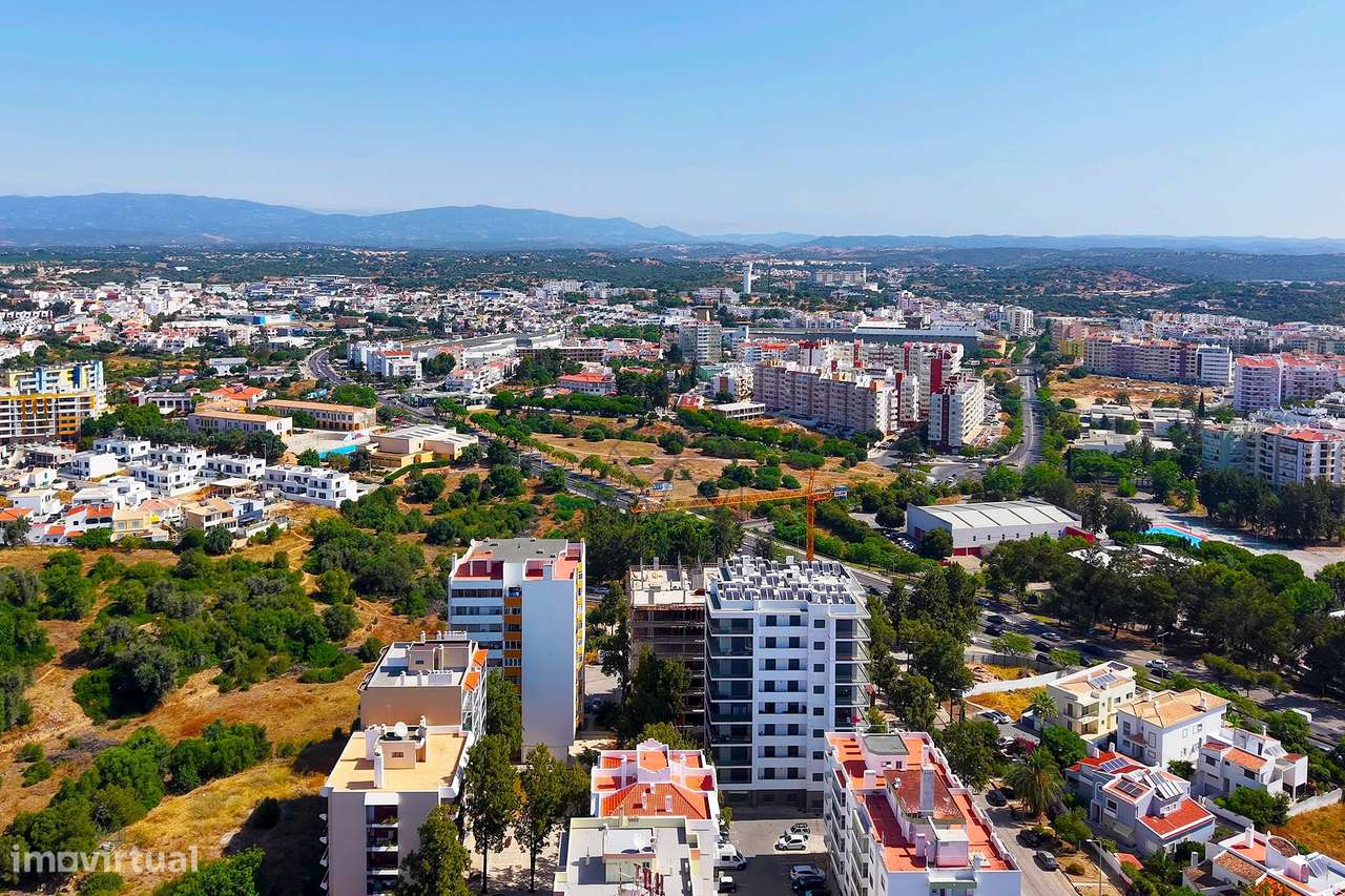 Apartamento T3 com exposição solar nascente /sul em Portimão-49